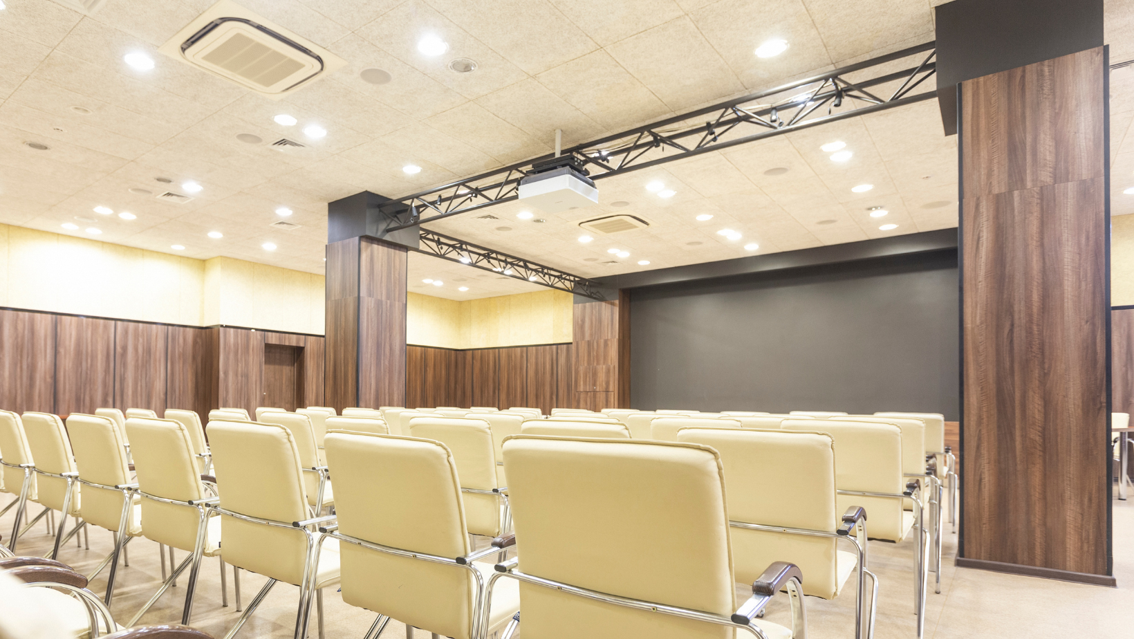 LED lighting solutions for convention centers and large event venues