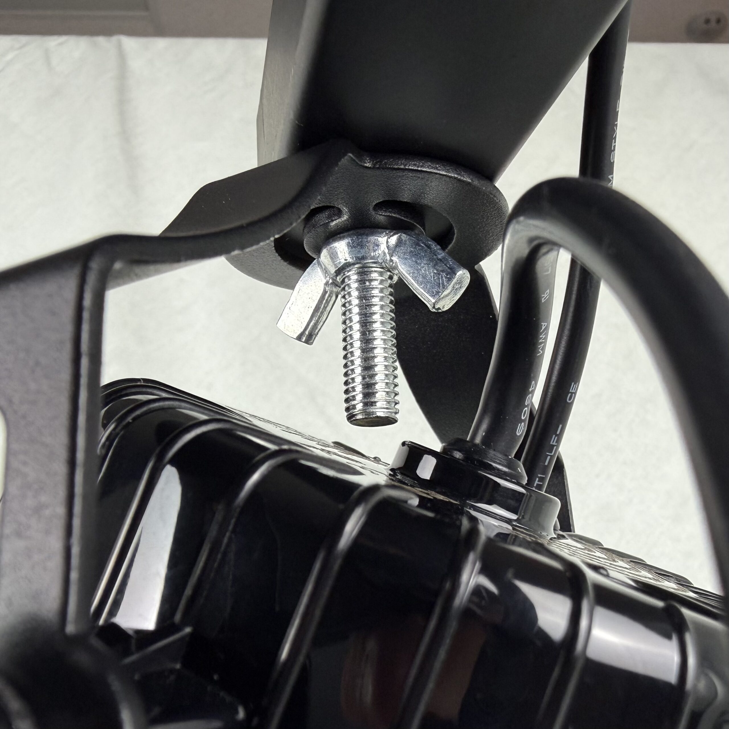 HyLite Lotus Lamp dual bracket standalone mounting example