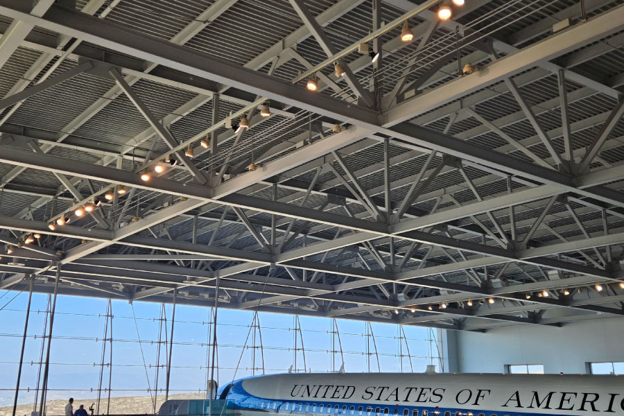 Air Force One Pavilion exhibit lighting